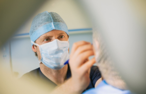 Chirurgie du regard Lyon- Docteur Mathieu Koppe